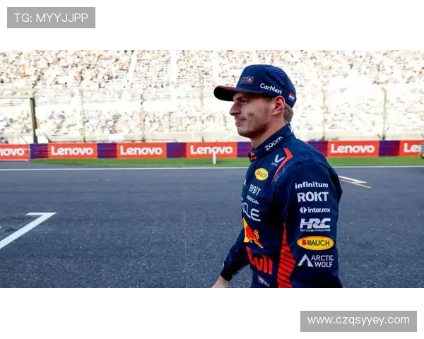 F1赛季激战正酣 红牛车队再创辉煌 维斯塔潘称霸赛道 争冠之路充满挑战 F1赛季激战正酣 红牛车队再创辉煌 维斯塔潘称霸赛道 争冠之路充满挑战