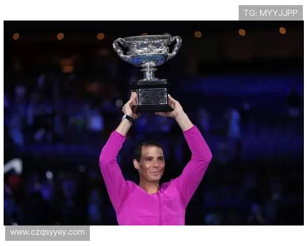 世界网球赛季进入高潮 小威与纳达尔重返赛场争夺年度大满贯荣耀 世界网球赛季进入高潮 小威与纳达尔重返赛场争夺年度大满贯荣耀