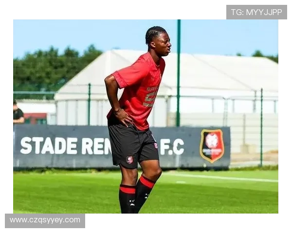 欧洲豪门争锋激烈 新星爆发助力球队逆转晋级关键大战上半场获胜