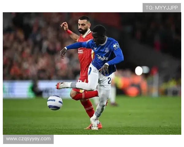 欧洲足坛强弱反转豪门纷失利新赛季冠军争夺形势扑朔迷离前景难料