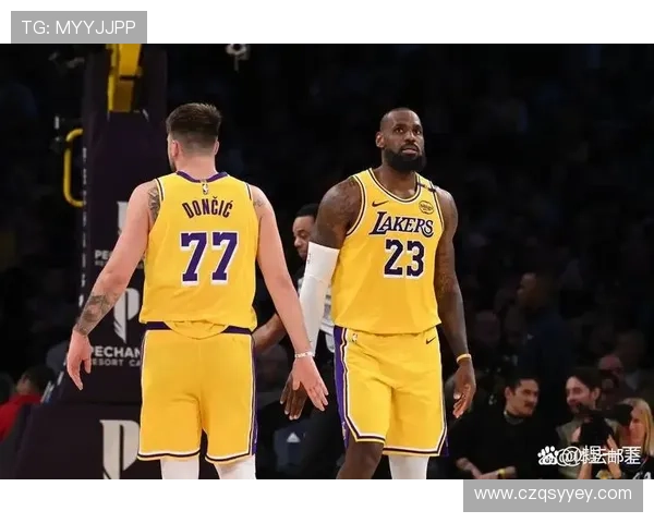 詹姆斯砍下30分湖人力克勇士稳居西部前四季后赛前景乐观